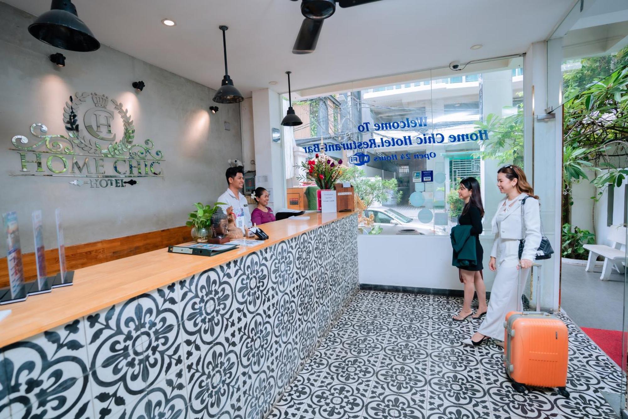Home Chic Hotel Phnom Penh Exterior foto